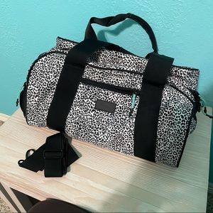 VOORAY Burner Gym Duffle Bag - Leopard